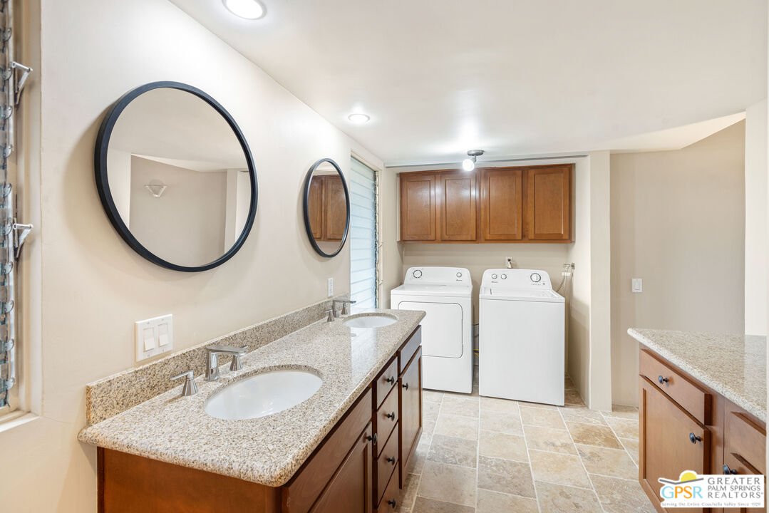2033 Ramon Road, Unit 5A Palm Springs, CA 92264 - Photo 28 of 31 Gallery Image 28