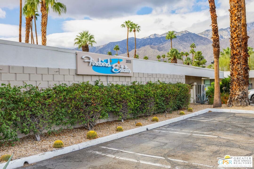 2033 Ramon Road, Unit 5A Palm Springs, CA 92264 - Photo 8 of 31 Gallery Image 8
