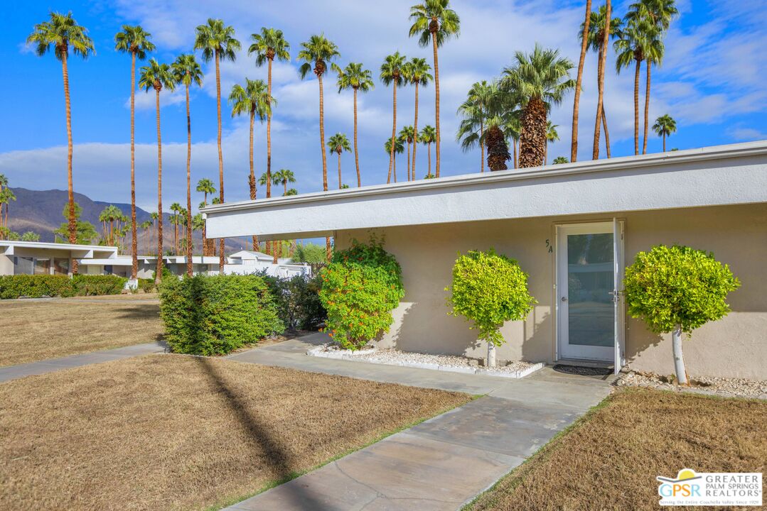 2033 Ramon Road, Unit 5A Palm Springs, CA 92264 - Photo 9 of 31 Gallery Image 9