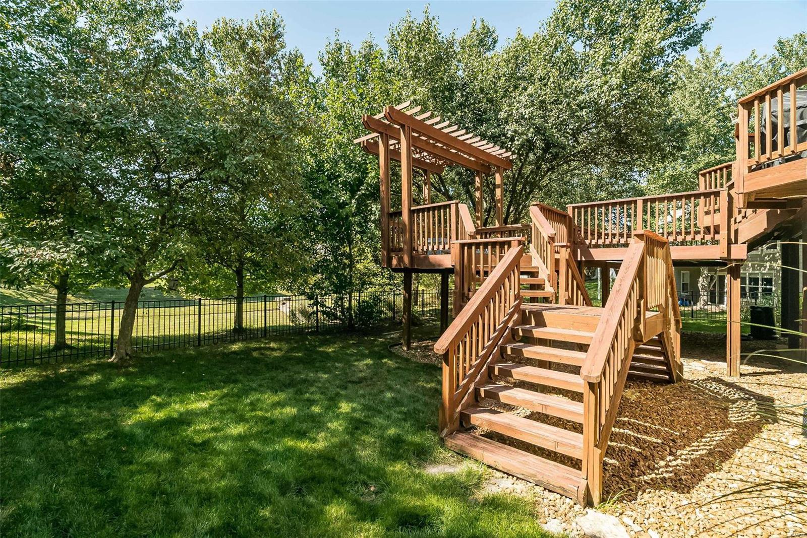 1261 Bluffview Ridge Drive Chesterfield, MO 63005 - Photo 54 of 57 Gallery Image 54