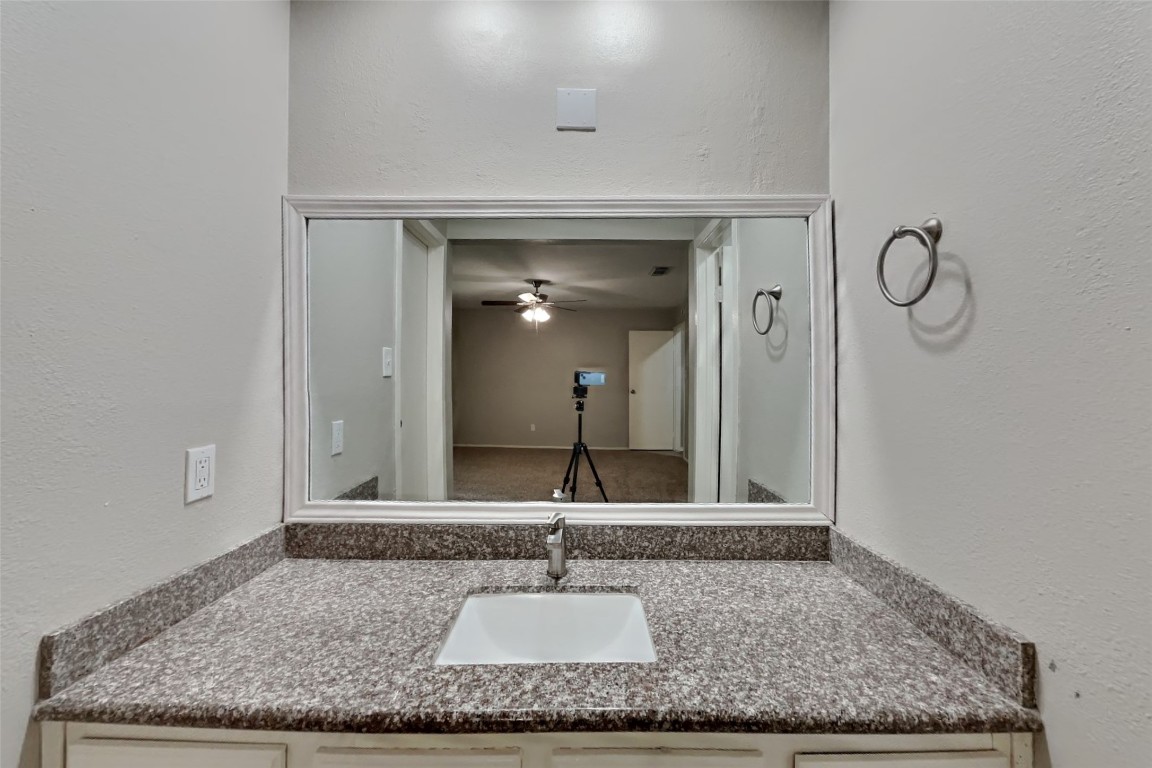 11 Fiddleleaf Court Spring, TX 77381 - Photo 11 of 22