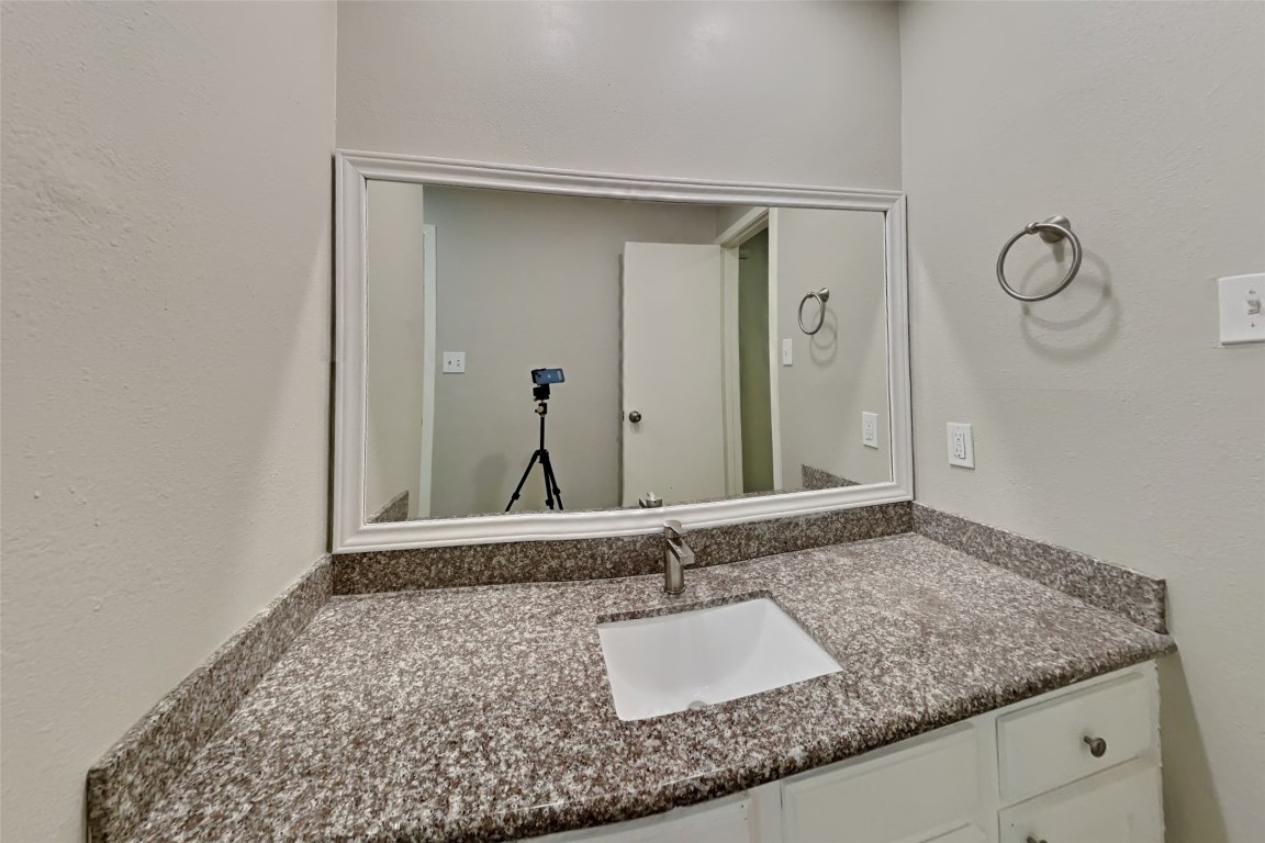 11 Fiddleleaf Court Spring, TX 77381 - Photo 18 of 22
