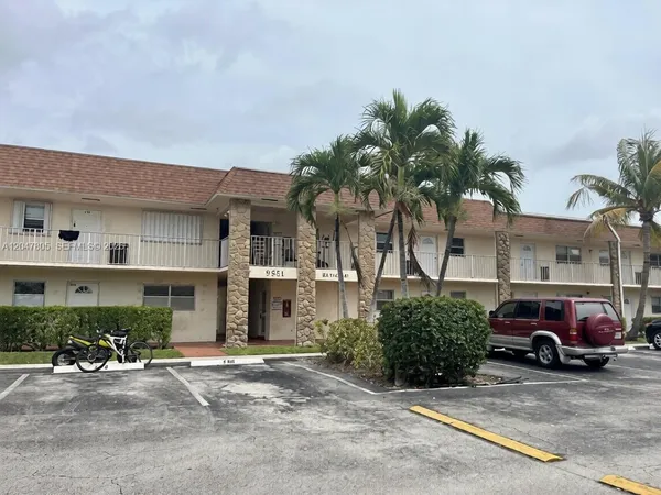$179,000 | 9851 Sandalfoot Boulevard, Unit 213, Boca Raton, FL 33428