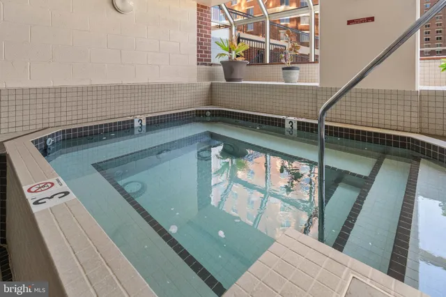 $770,000 | 2121 Jamieson Avenue, Unit 609, Alexandria, VA 22314