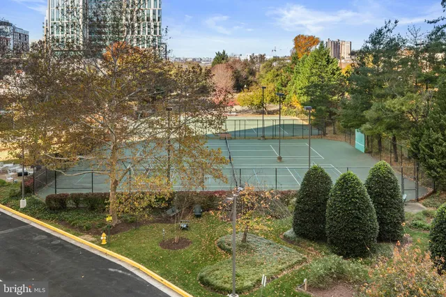 $770,000 | 2121 Jamieson Avenue, Unit 609, Alexandria, VA 22314