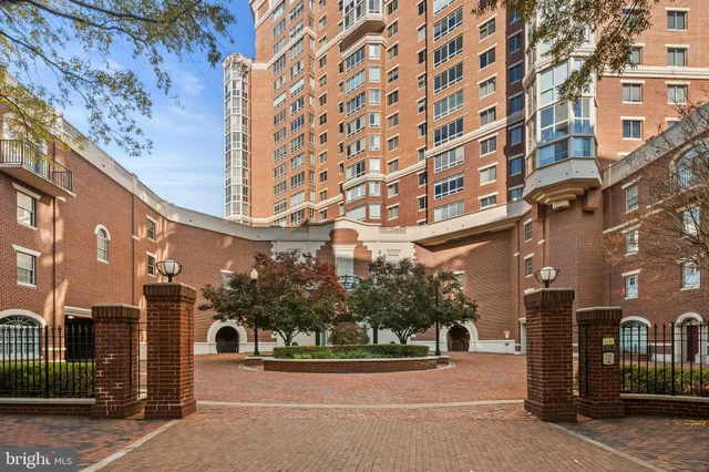 $770,000 | 2121 Jamieson Avenue, Unit 609, Alexandria, VA 22314