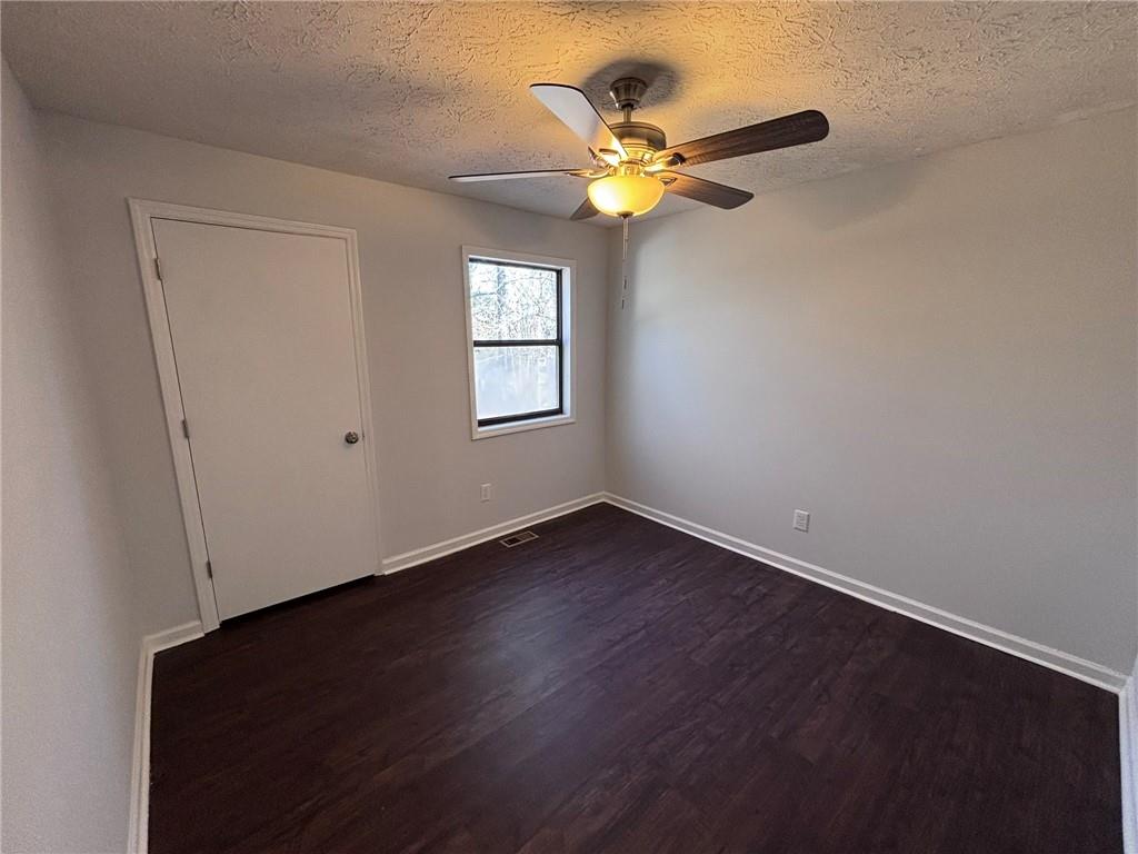 4017 Joshua Lane Douglasville, GA 30135 - Photo 5 of 32