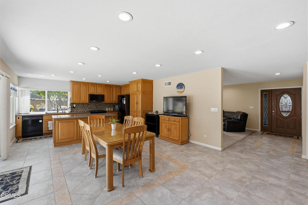 3695 Semple Street Simi Valley, CA 93063 - Photo 10 of 49