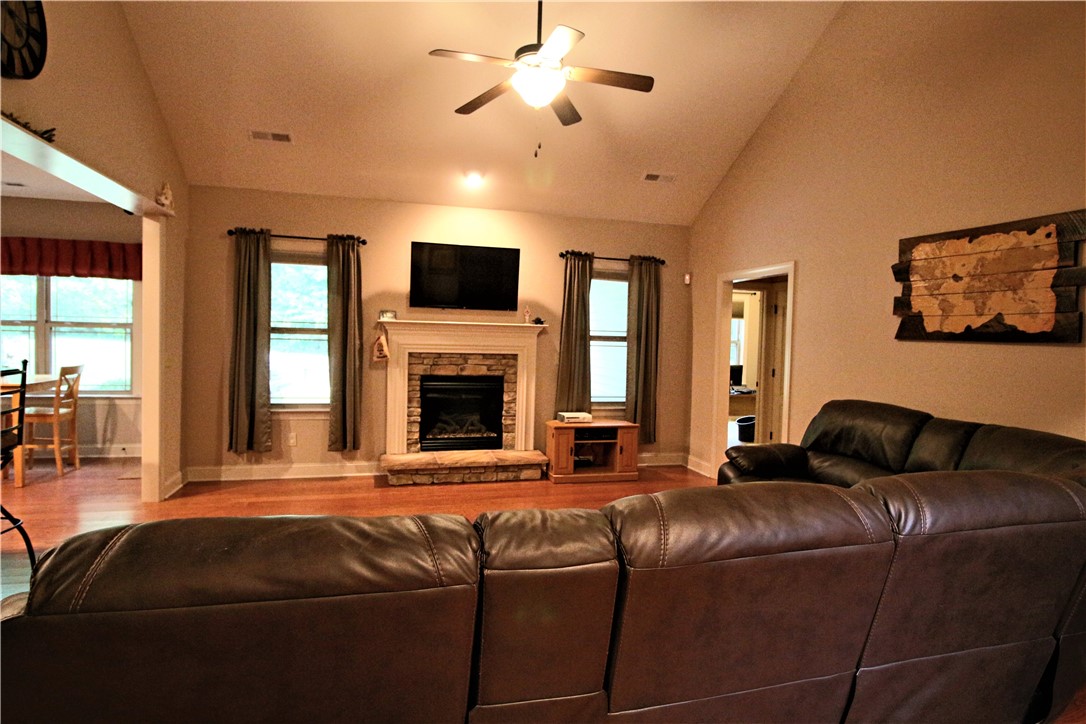 343 Chapman Road Pelzer, SC 29669 - Photo 12 of 47