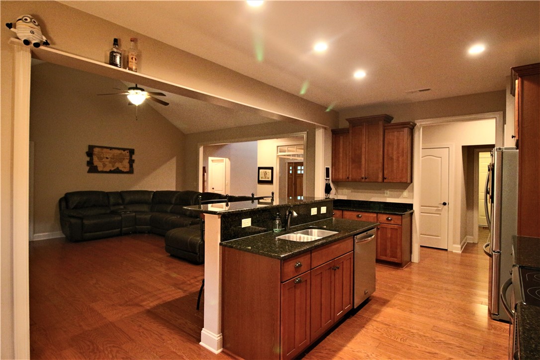 343 Chapman Road Pelzer, SC 29669 - Photo 6 of 47