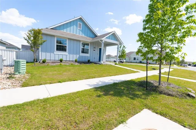 $1,700 | 300 Fabion Street, Kyle, TX 78640