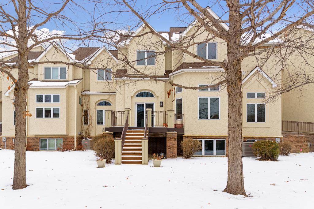 407 River Street Minneapolis, MN 55401 - Photo 3 of 38