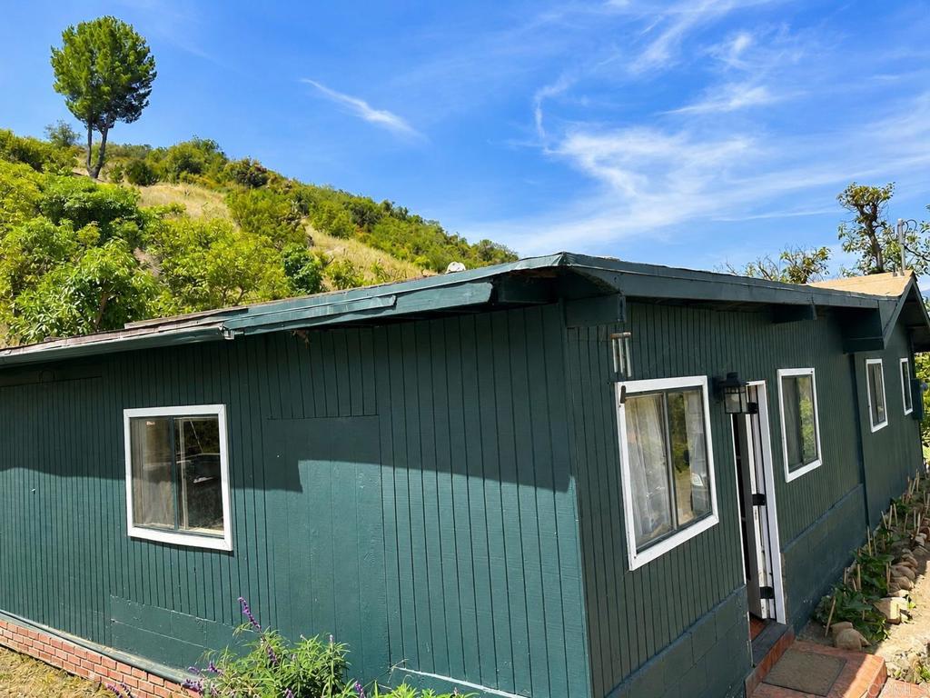 2339 Green Valley Road Fallbrook, CA 92028 - Photo 4 of 39
