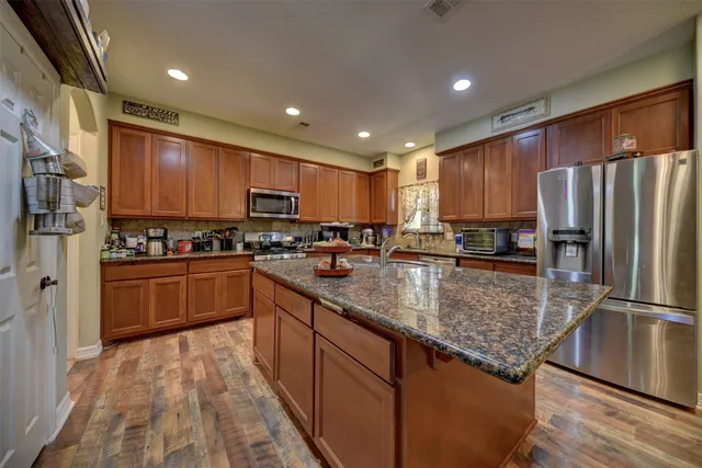 $799,999 | 28850 Riley Road, Waller, TX 77484