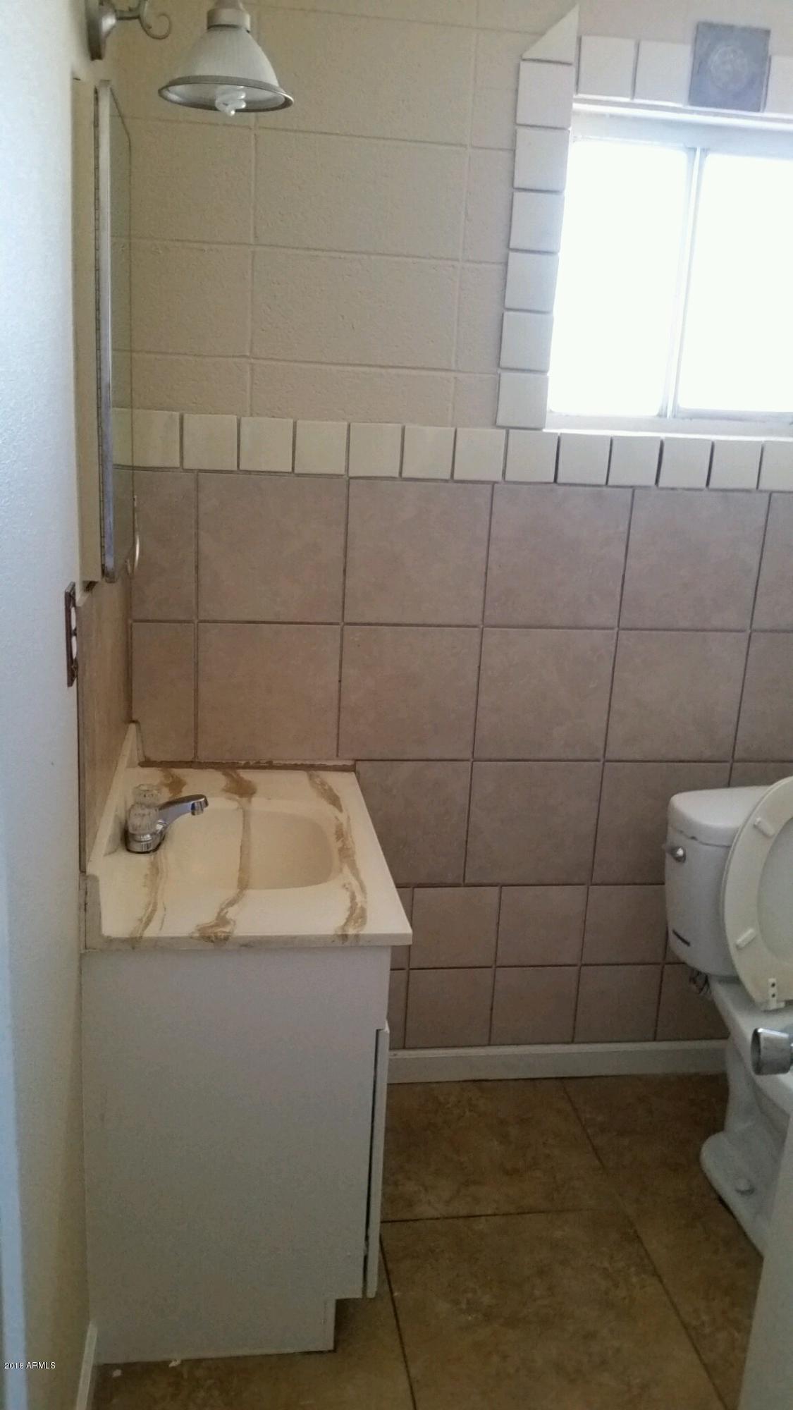 3602 West Ruth Avenue Phoenix, AZ 85051 - Photo 12 of 14 bath2