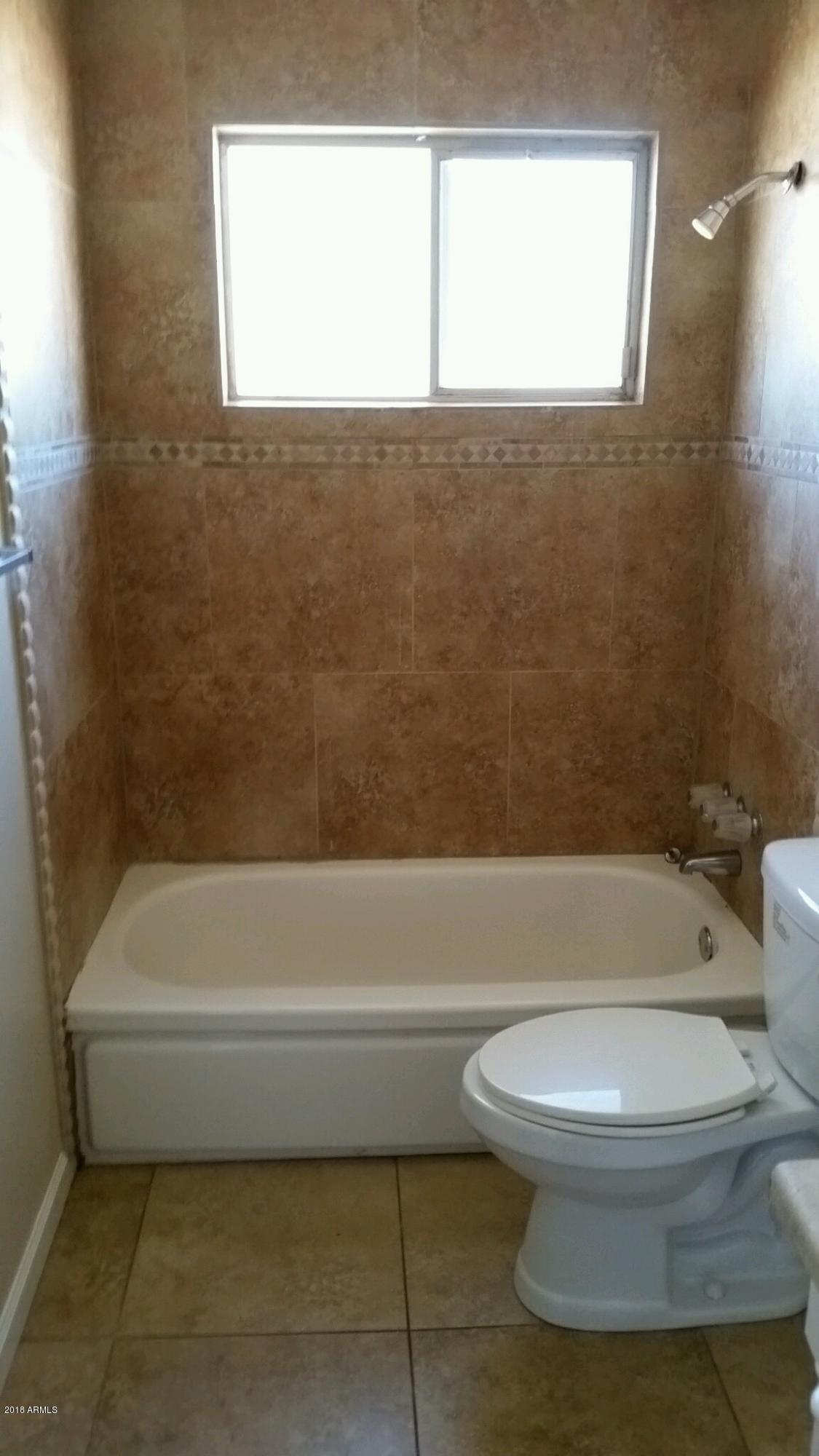 3602 West Ruth Avenue Phoenix, AZ 85051 - Photo 13 of 14 bath3