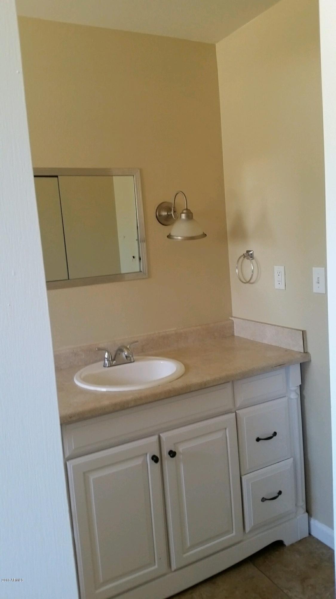 3602 West Ruth Avenue Phoenix, AZ 85051 - Photo 14 of 14 bath4