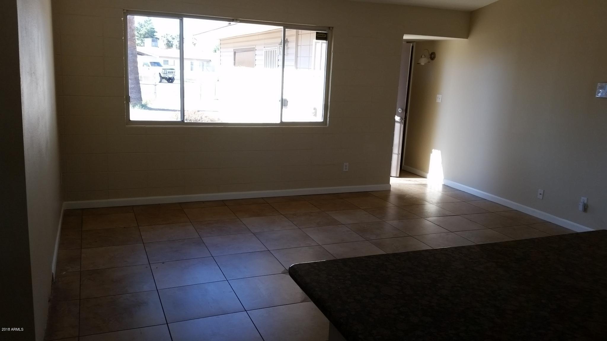 3602 West Ruth Avenue Phoenix, AZ 85051 - Photo 6 of 14 dining