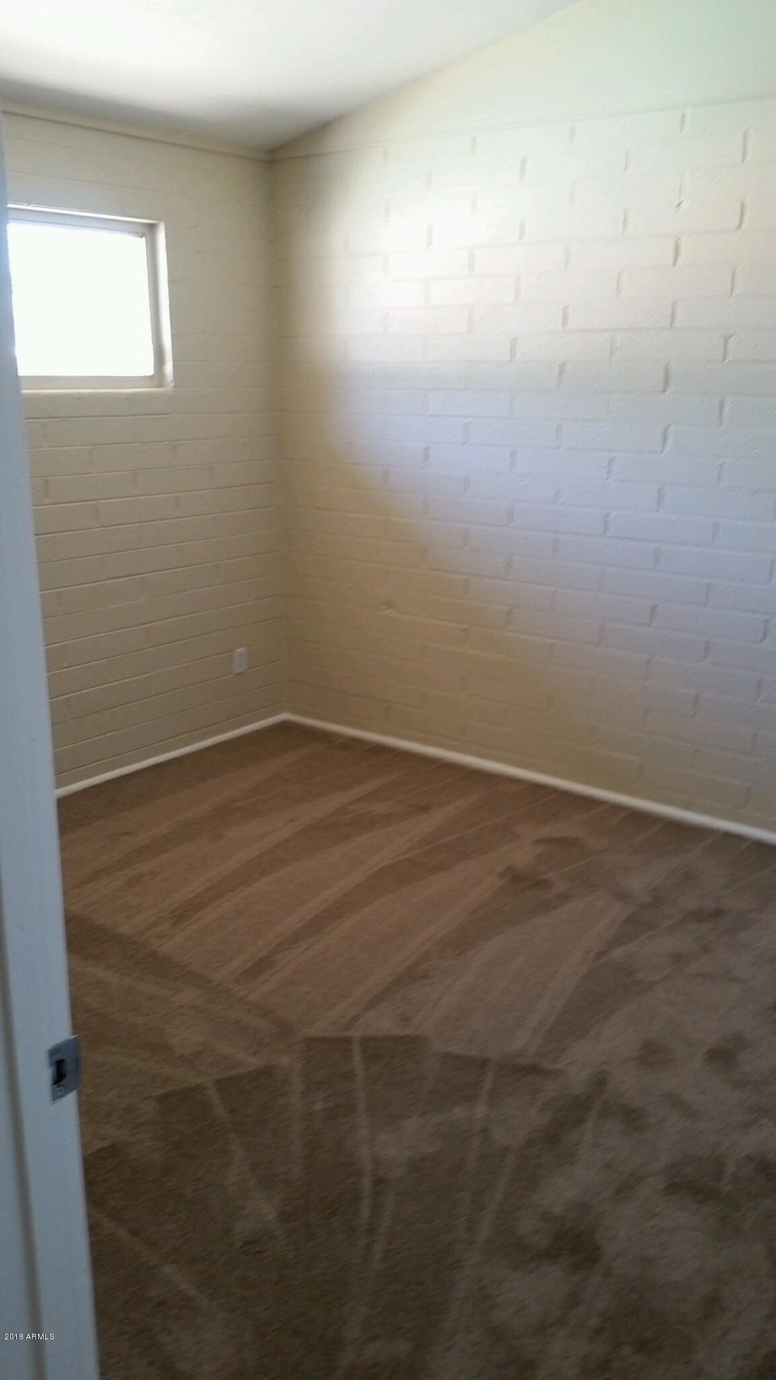 3602 West Ruth Avenue Phoenix, AZ 85051 - Photo 10 of 14 room1