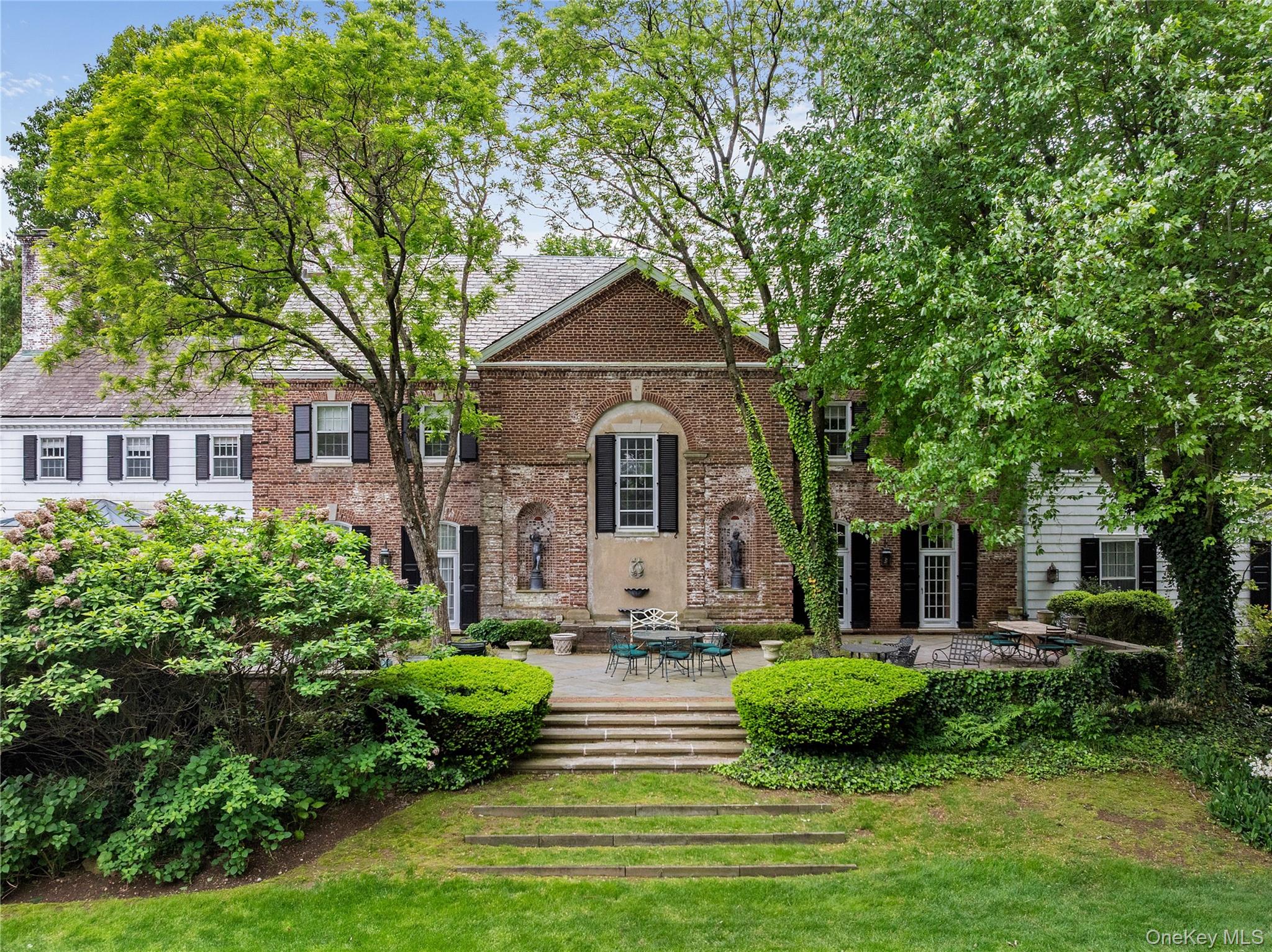 52 Piping Rock Road Locust Valley, NY 11560 - Photo 19 of 27