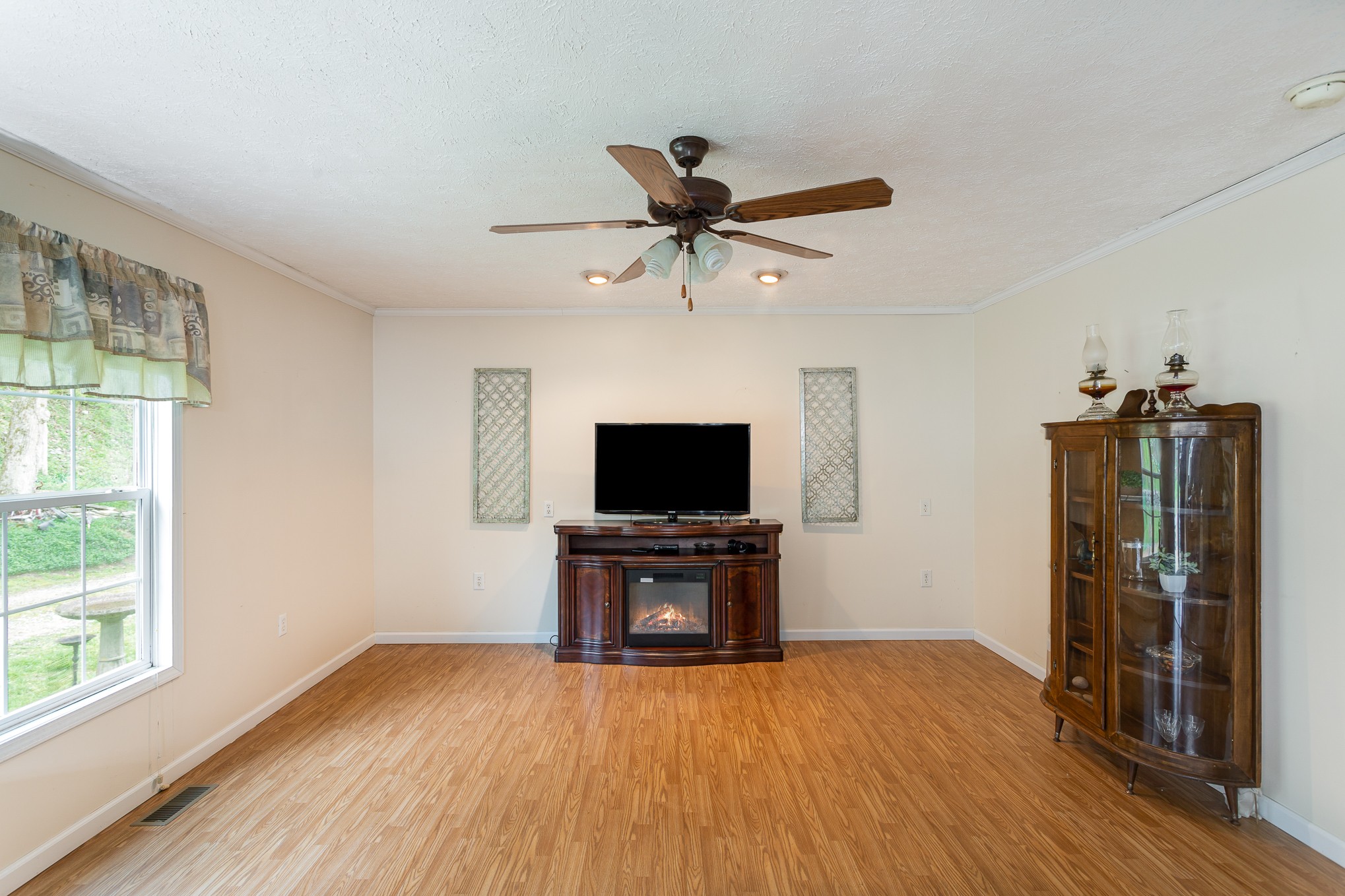 336 Defeated Creek Road Centerville, TN 37033 - Photo 18 of 34 Gallery Image 18