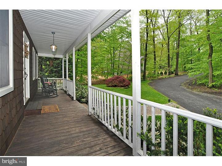 2415 Huntingdon Road Huntingdon Valley, PA 19006 - Photo 2 of 25 Porch