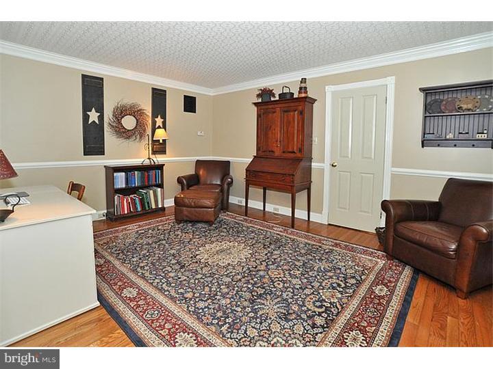 2415 Huntingdon Road Huntingdon Valley, PA 19006 - Photo 11 of 25 Office / Study