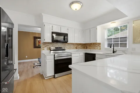 $350,000 | 6865 Hollingsworth Drive, Indianapolis, IN 46268