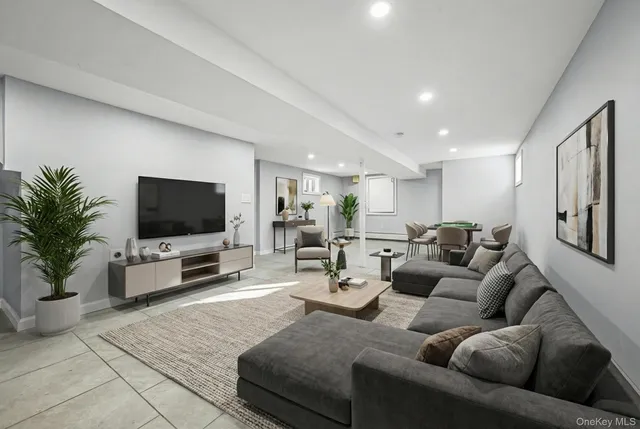 $769,000 | 6 Pershing Avenue, Valley Stream, NY 11581