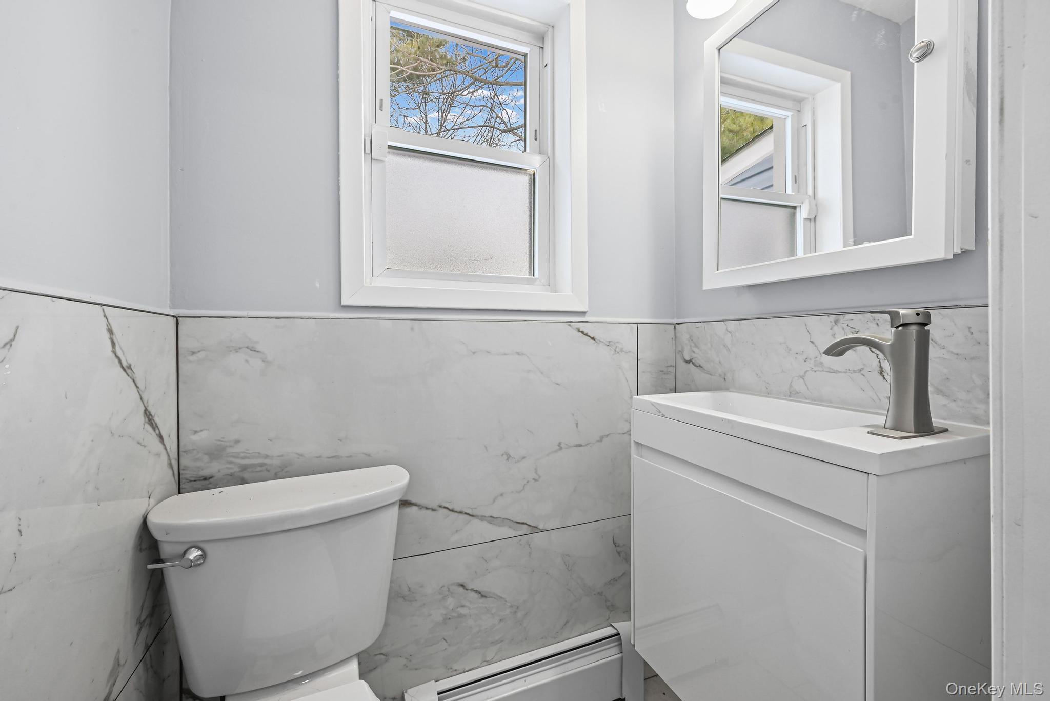 6 Pershing Avenue Valley Stream, NY 11581 - Photo 14 of 16