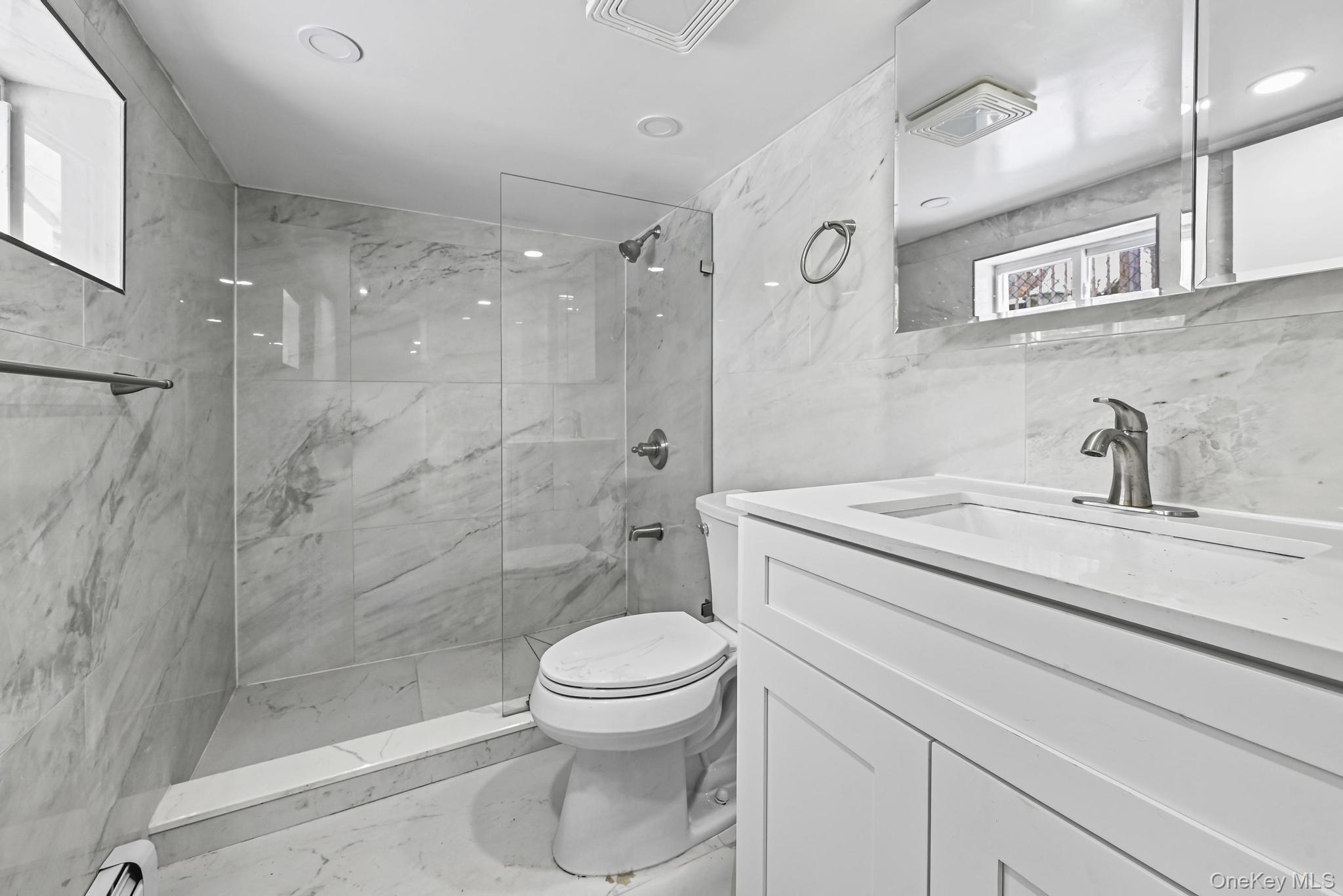 6 Pershing Avenue Valley Stream, NY 11581 - Photo 16 of 16