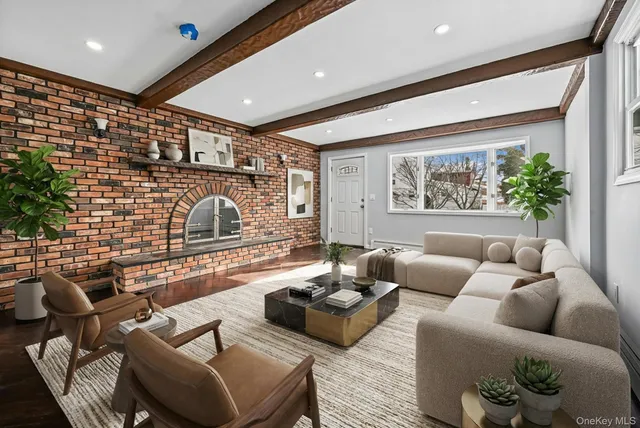 $769,000 | 6 Pershing Avenue, Valley Stream, NY 11581