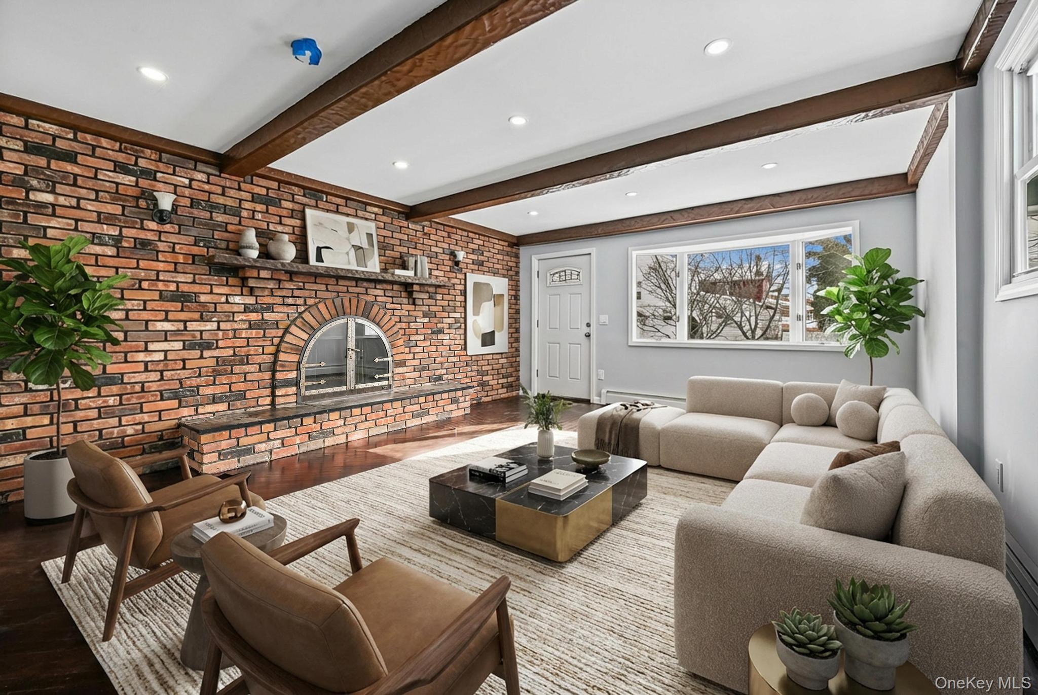 6 Pershing Avenue Valley Stream, NY 11581 - Photo 6 of 16 LIVING ROOM