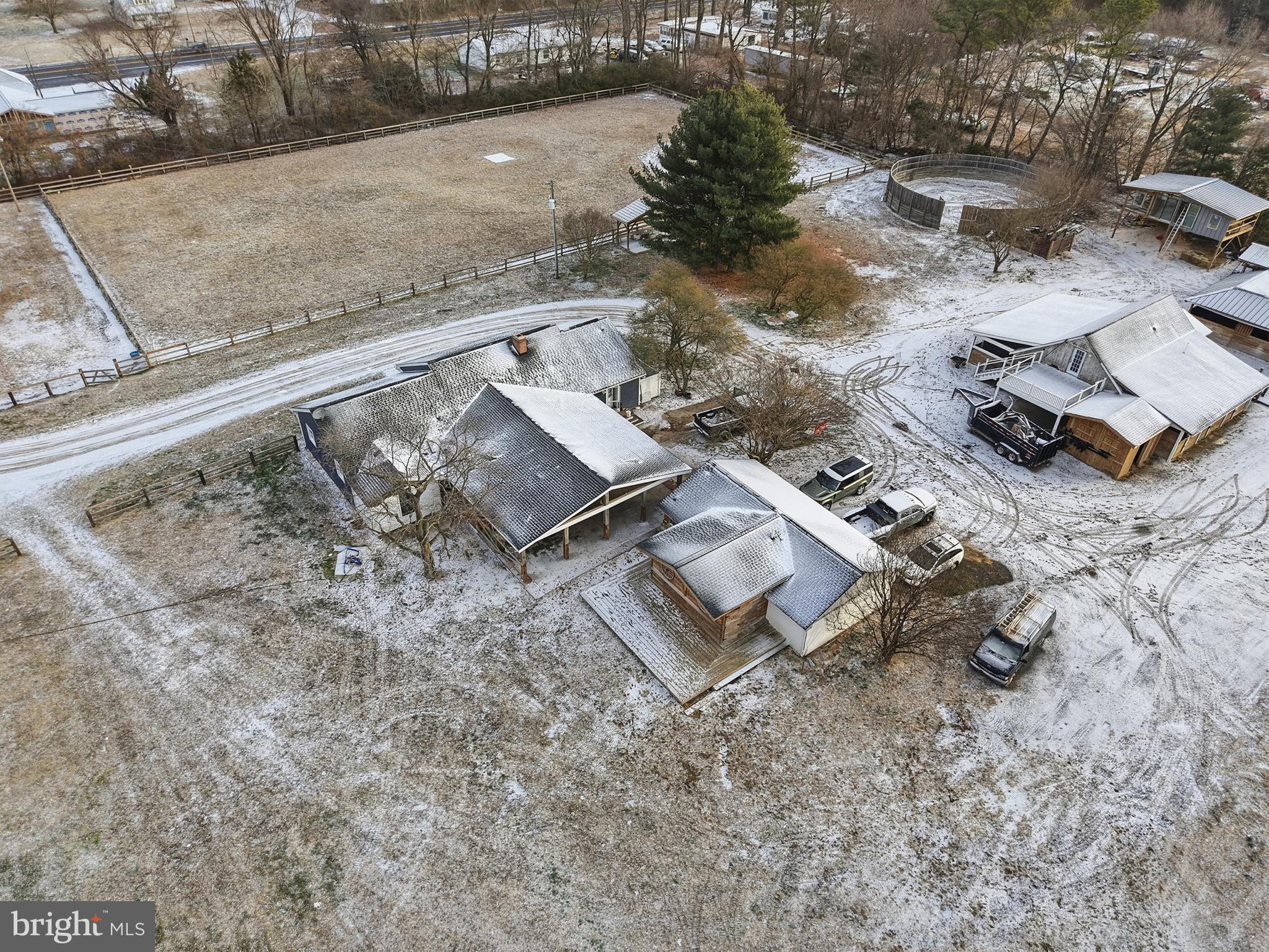 20915 Dover Bridge Road Preston, MD 21655 - Photo 24 of 60 a view of a yard with wooden fence