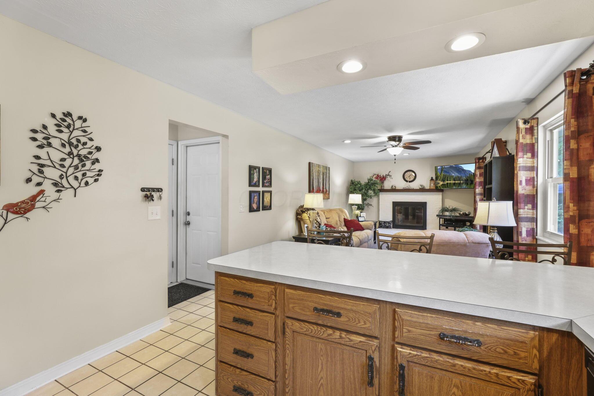 84 Hawthorn Road Southwest Pataskala, OH 43062 - Photo 22 of 66 Kitchen