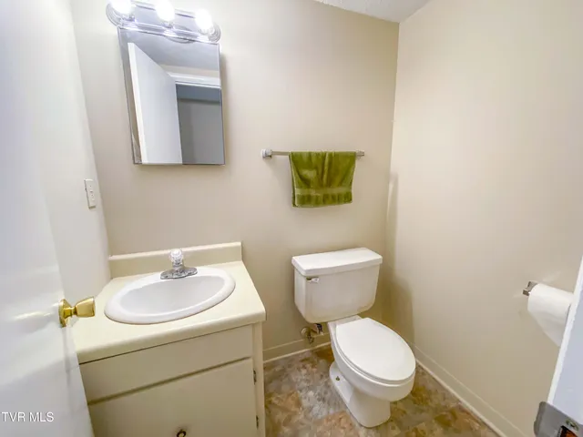 $139,900 | 746 Martin Luther King Junior Boulevard, Bristol, TN 37620