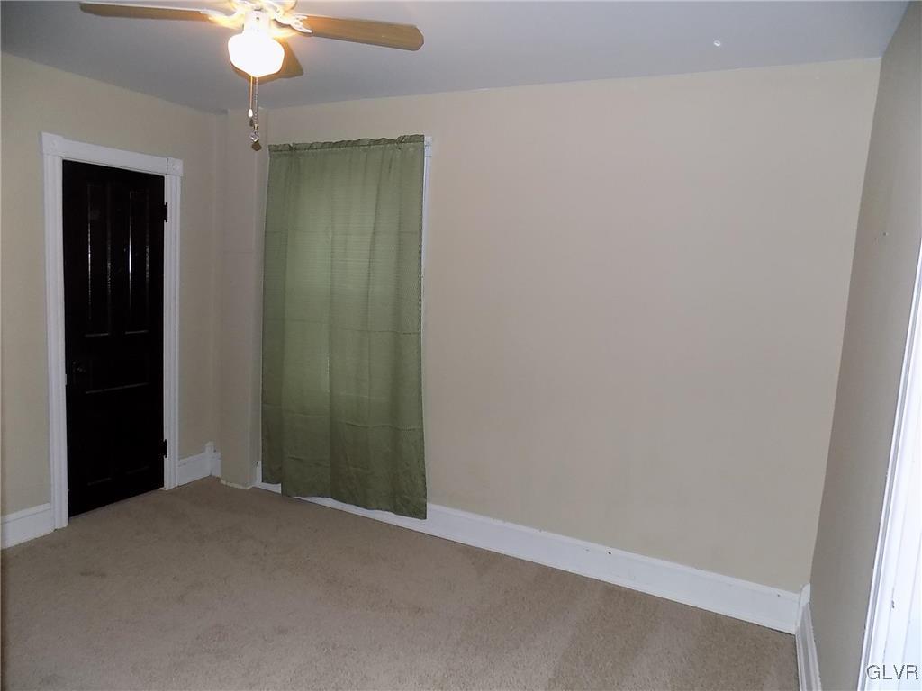 927 Spring Street Bethlehem, PA 18018 - Photo 14 of 18