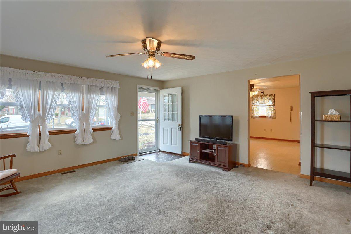 711 East Walnut Street Hanover, PA 17331 - Photo 7 of 31 Gallery Image 7