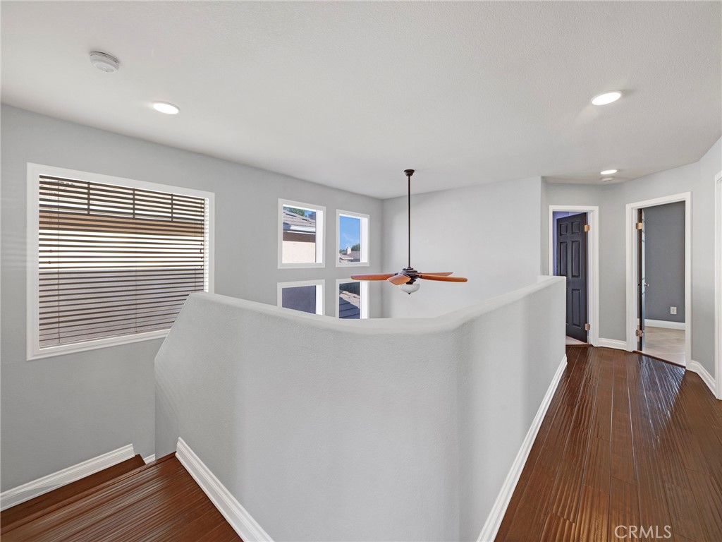 27626 Iris Place Castaic, CA 91384 - Photo 21 of 28 Creative view of the top of stairs landing...nice work by my photographer!