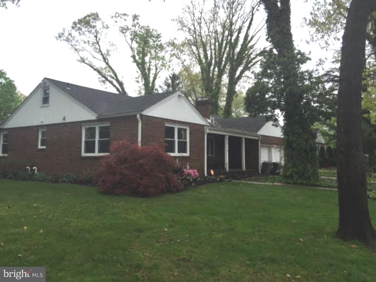516 Weeks Avenue Riverside, NJ 08075 - Photo 3 of 12