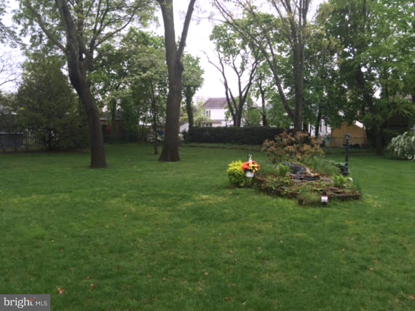 516 Weeks Avenue Riverside, NJ 08075 - Photo 4 of 12