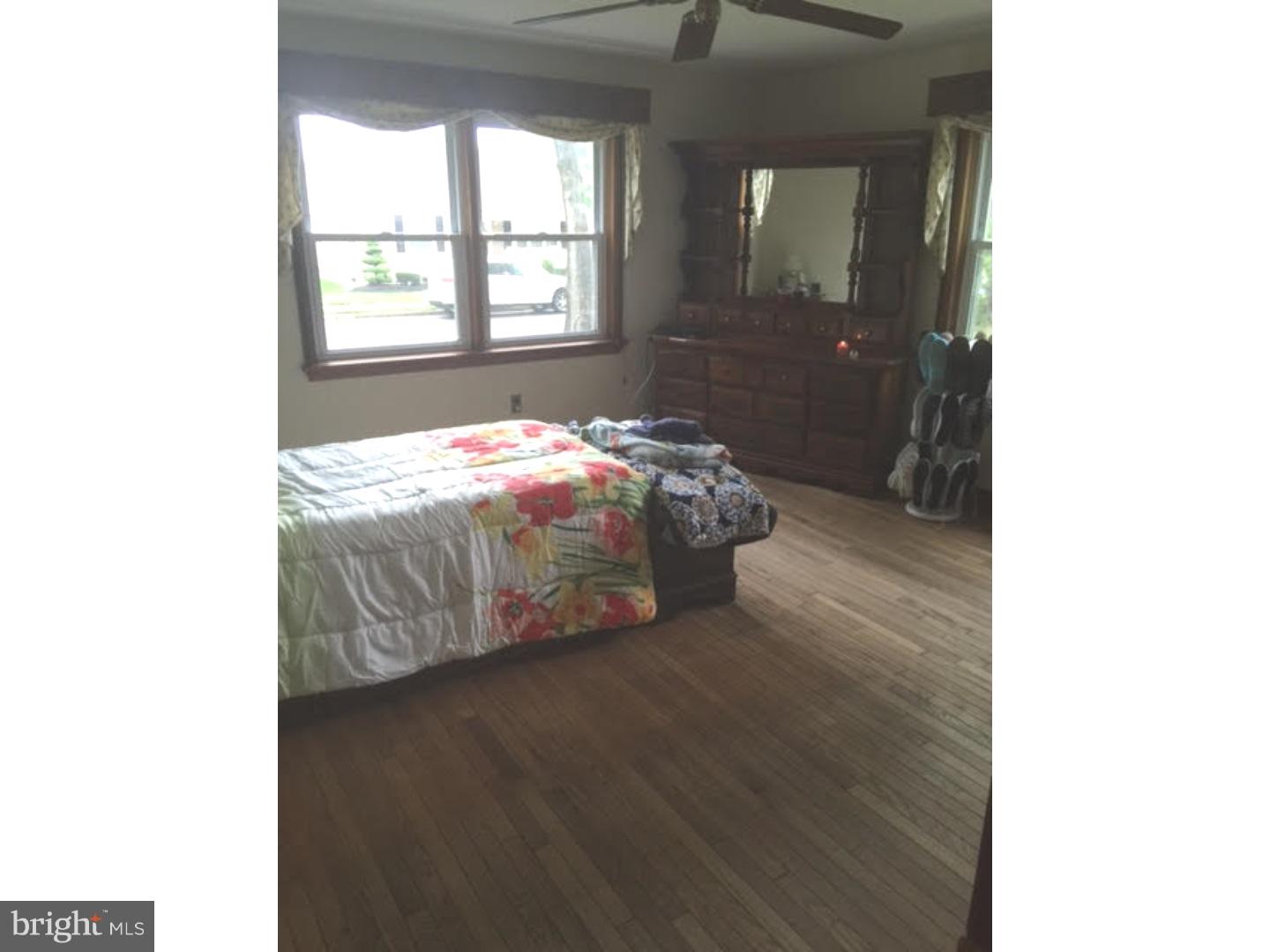 516 Weeks Avenue Riverside, NJ 08075 - Photo 8 of 12