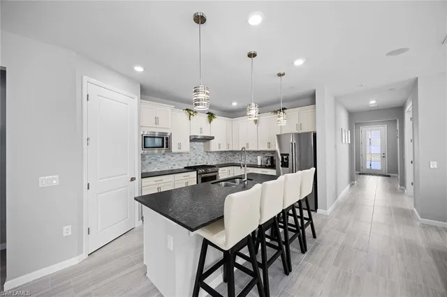 $943,000 | 6698 Pennyroyal Drive, Naples, FL 34114