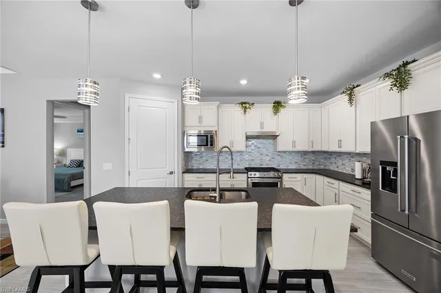 $943,000 | 6698 Pennyroyal Drive, Naples, FL 34114