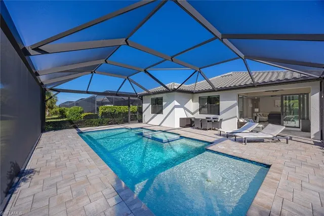 $943,000 | 6698 Pennyroyal Drive, Naples, FL 34114