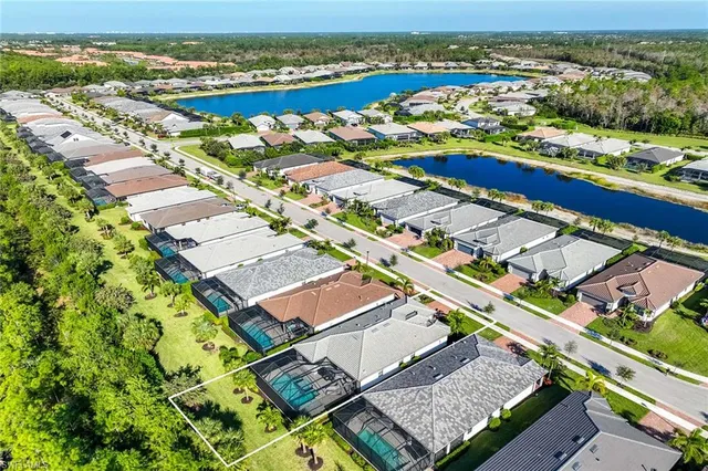 $943,000 | 6698 Pennyroyal Drive, Naples, FL 34114