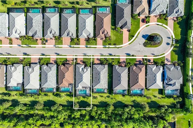 $943,000 | 6698 Pennyroyal Drive, Naples, FL 34114