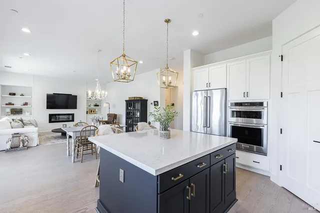 $1,249,000 | 1920 Lyon Court, Santa Rosa, CA 95403