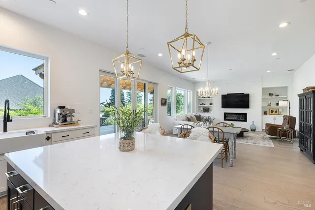 $1,249,000 | 1920 Lyon Court, Santa Rosa, CA 95403