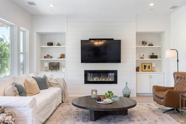 $1,249,000 | 1920 Lyon Court, Santa Rosa, CA 95403